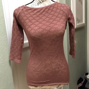- Free people intimately dusty pink top w cut out back